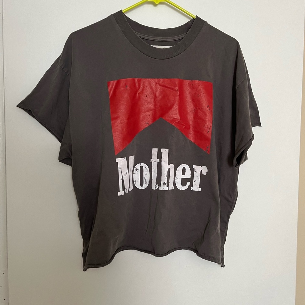 NWOT Happy little mother “motherly behavior tee” size medium